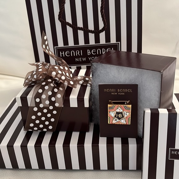 PRETTY LITTLE HENRY BENDEL SIGNATURE SPARKLY ENAMEL & GOLD PIN - RARE - Picture 10 of 12